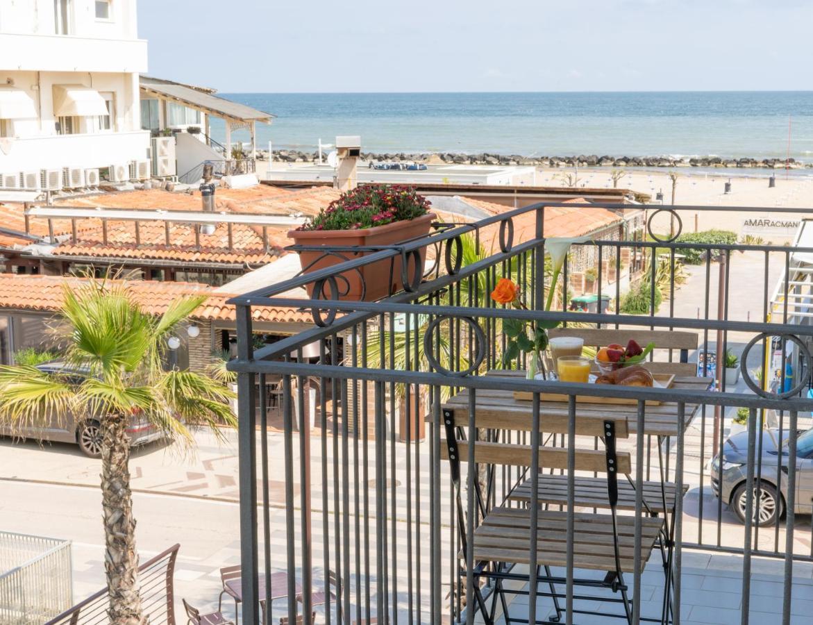 Hotel Greta B&B 里米尼 外观 照片