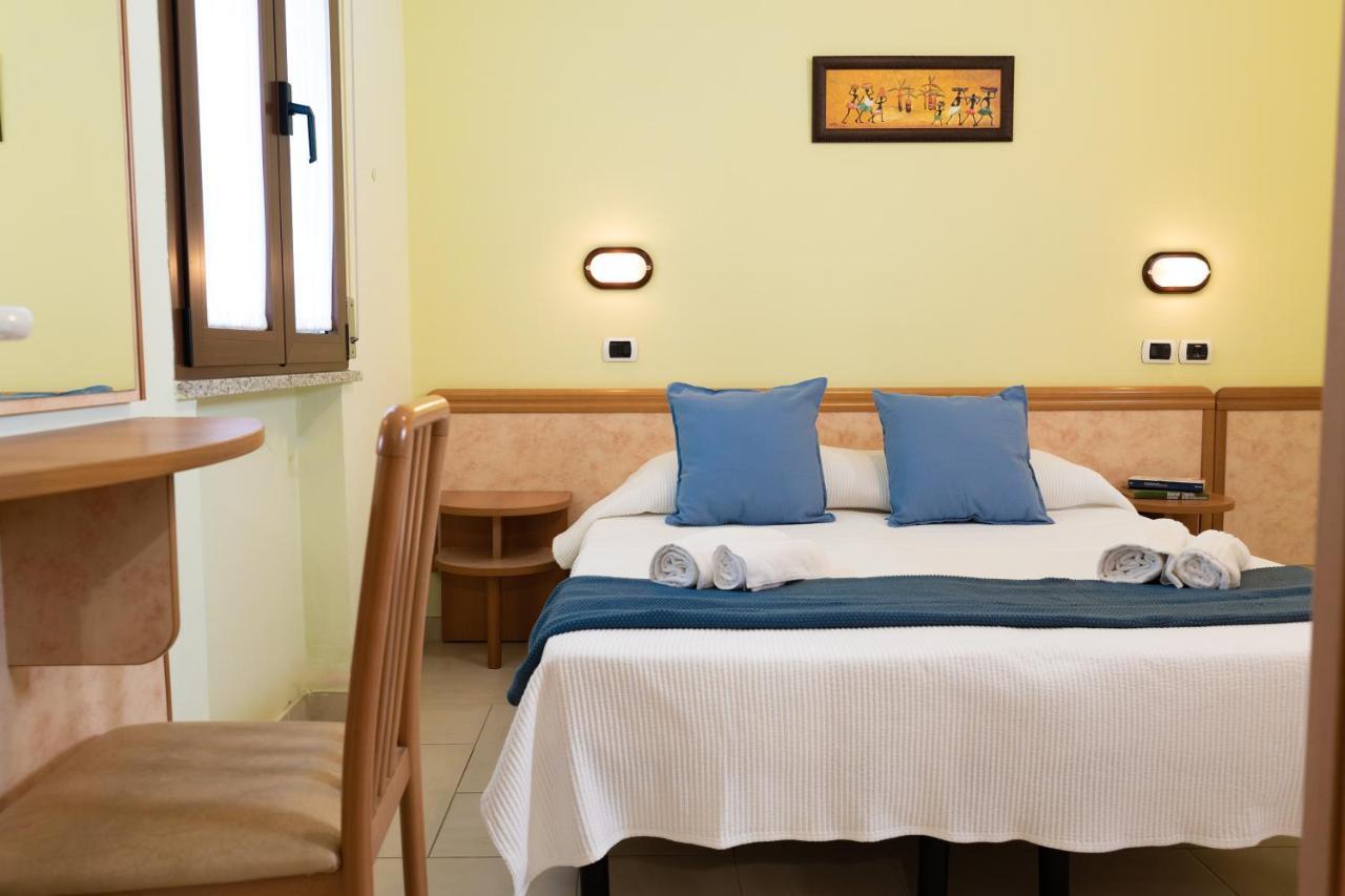 Hotel Greta B&B 里米尼 外观 照片