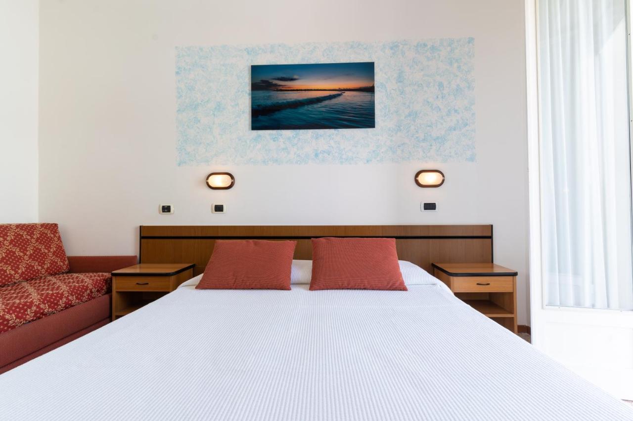 Hotel Greta B&B 里米尼 外观 照片